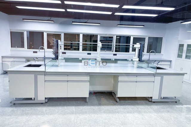 Physics Lab Table